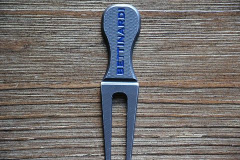 Bettinardi Purple Divot Tool